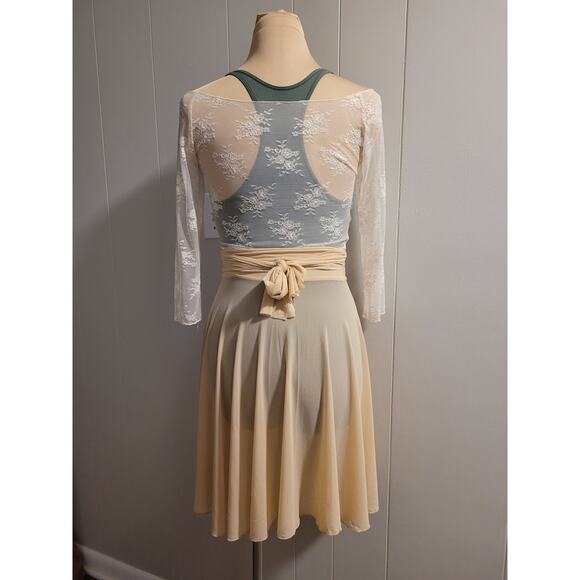 Capezio Women's Size Medium Green Racerback Leotard Bodysuit - Picture 9 of 11